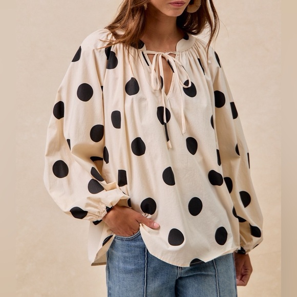 BiBi Tops - Polka Dot Exaggerated Balloon Sleeves Blouse
